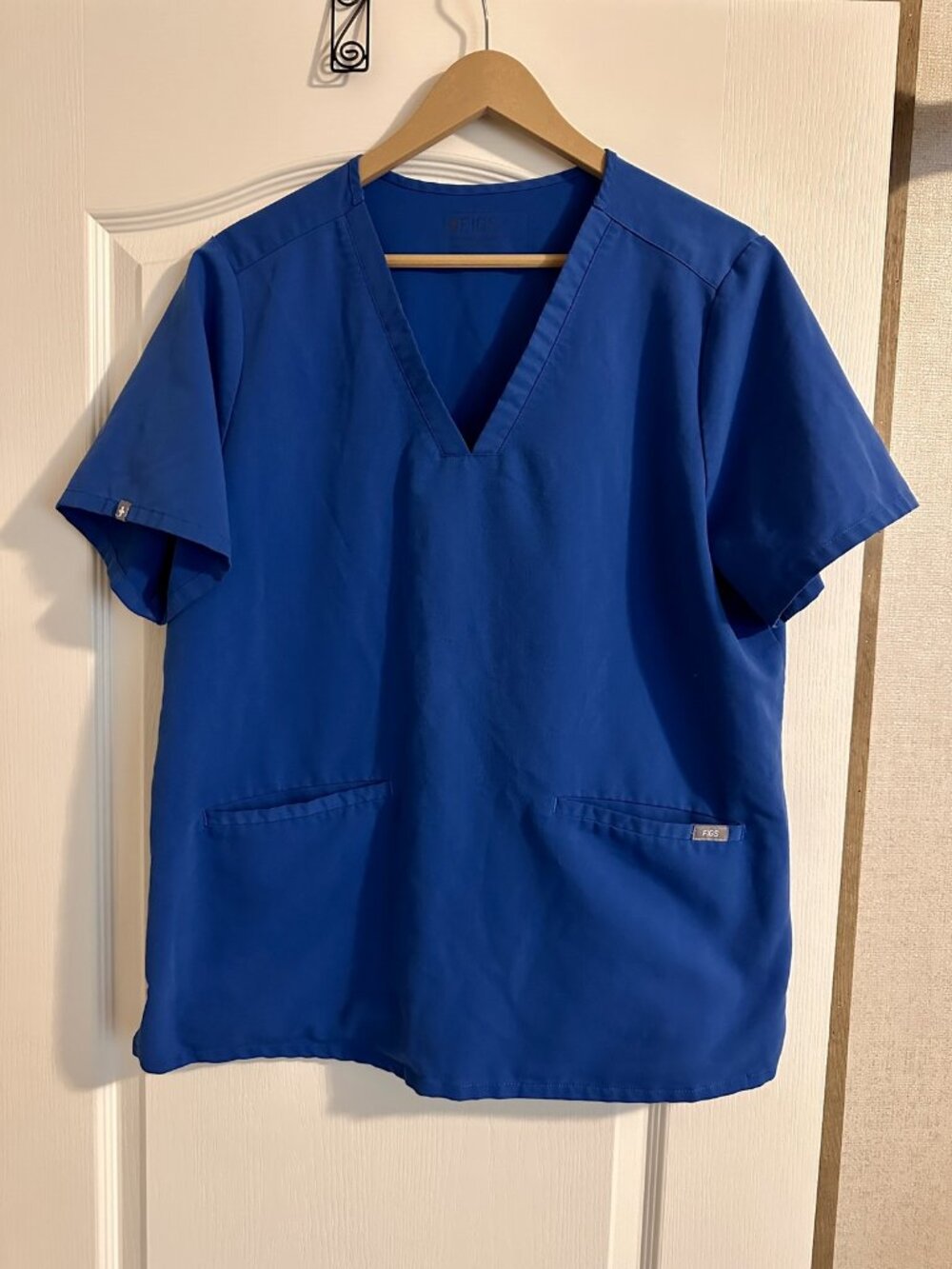 FIGS - Royal Blue Casma Scrub Top - Great Condition!